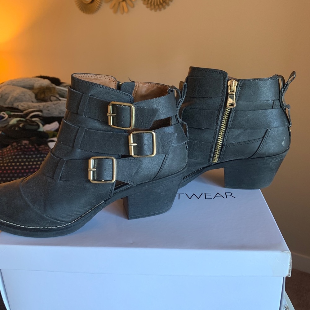 Report Brand Booties